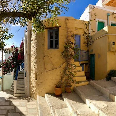 Traditional Medieval Stone House In "Ano Syros" Dış mekan fotoğraf