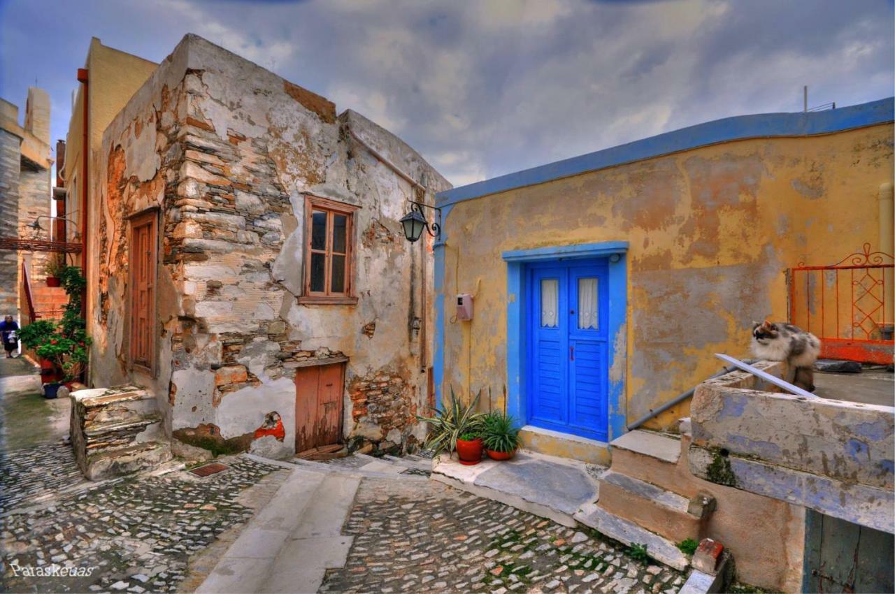 Traditional Medieval Stone House In "Ano Syros" Dış mekan fotoğraf